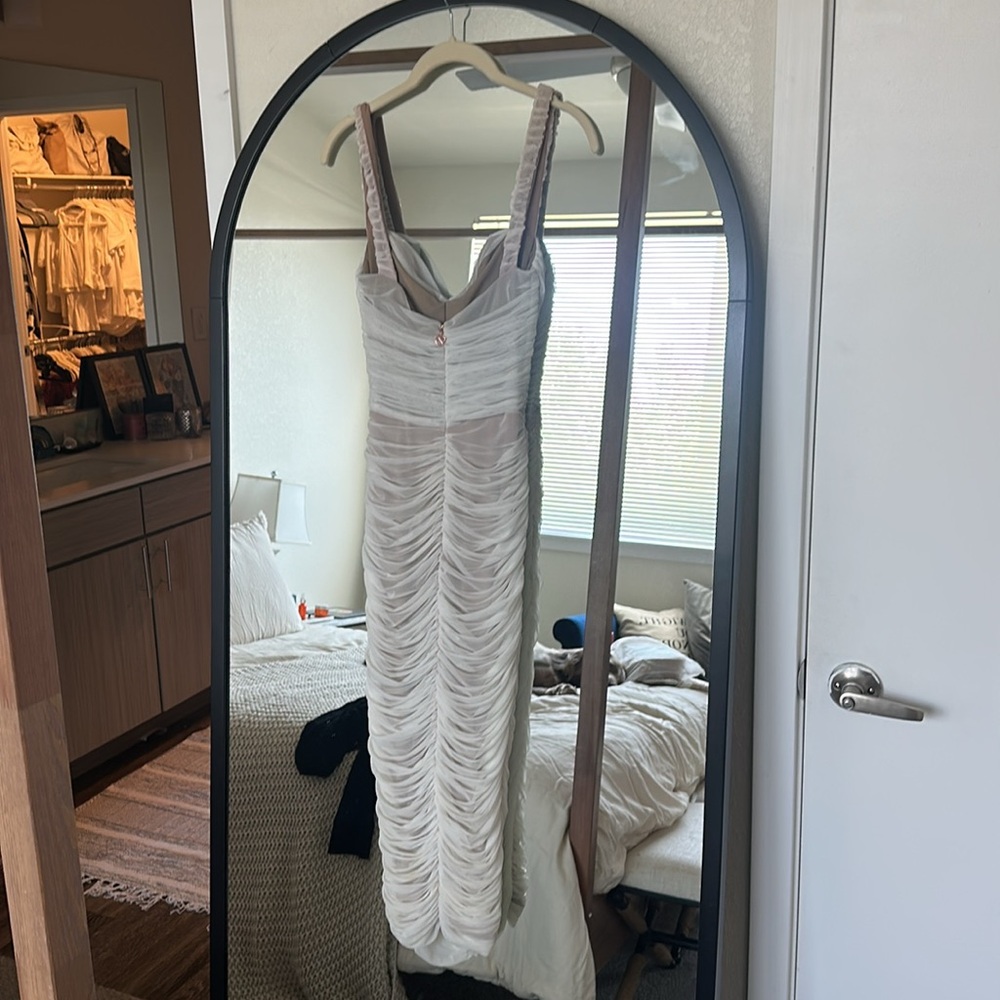 Nookie “Dita” Mesh Midi White/Nude Dress M NWT - Picture 9 of 12